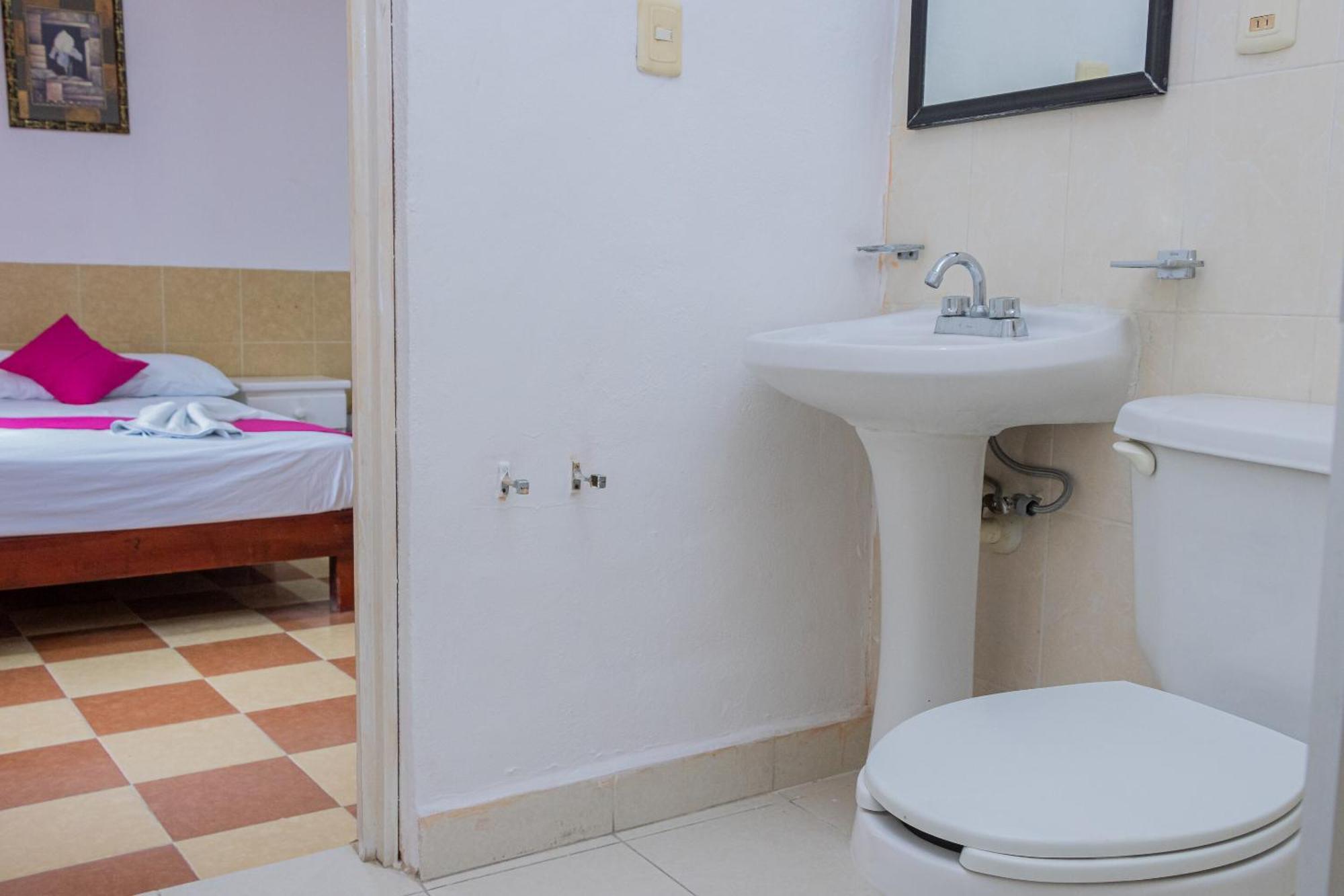 Oyo Hotel Marias,Aeropuerto Internacional De Chetumal Dış mekan fotoğraf